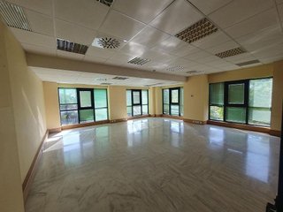 Oficina en venta en Triana Oeste en Sevilla