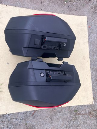 Tracer 9 GT Yamaha Maletas 900 9GT laterales 2021-