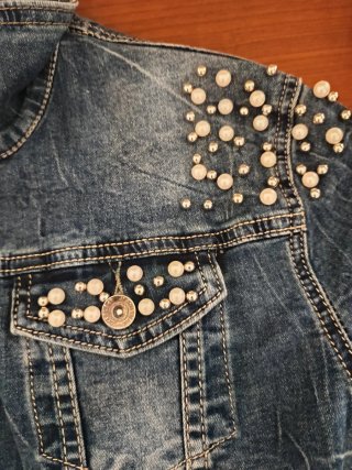 Giacca in denim con perle