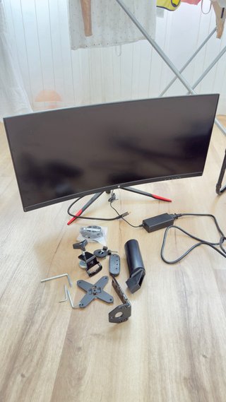 Vtek 30 Curvo 200Hz Monitor