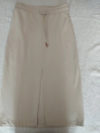 Falda Mango Talla S Color crudo