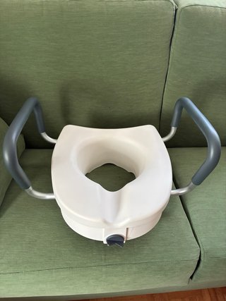 Adaptador retrete para personas mayores