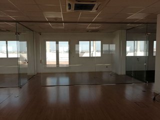 Oficina en alquiler en Colores - Entreparques en Sevilla