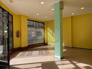 Local comercial en alquiler en Perchera en Gijón