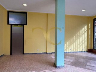 Local comercial en alquiler en Perchera en Gijón
