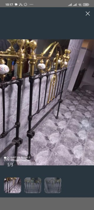 Cabeceros de cama antiguos de latón y hierro