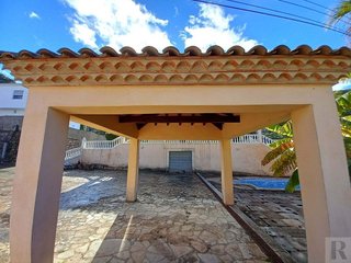 Chalet en venta en Zona Urbanizaciones en Alzira
