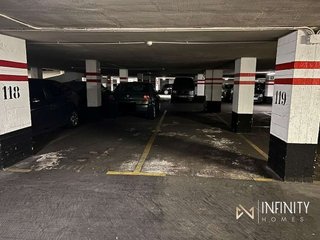 Garaje en venta en San Pedro de Deusto-La Ribera en Bilbao