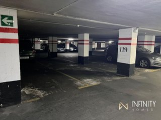 Garaje en venta en San Pedro de Deusto-La Ribera en Bilbao