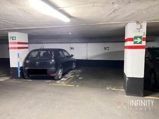 Garaje en venta en San Pedro de Deusto-La Ribera en Bilbao