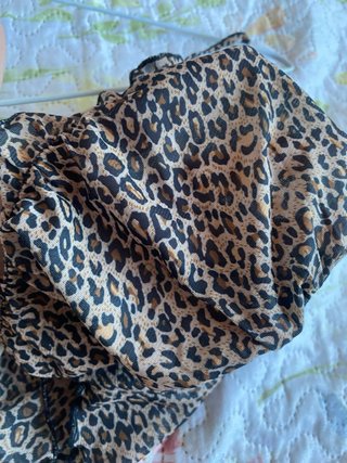 Croptop tirantes estampado leopardo