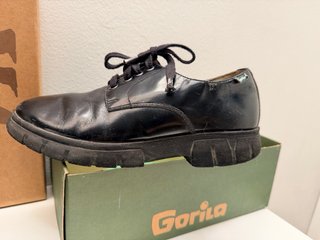 Zapato escolar Gorjla Talla 37 Negro