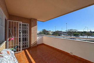 Piso en venta en El Ingenio en Almería