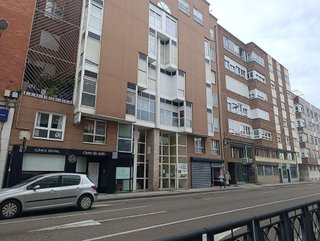 Oficina en venta en El Carmen - Casas del Hogar en Palencia