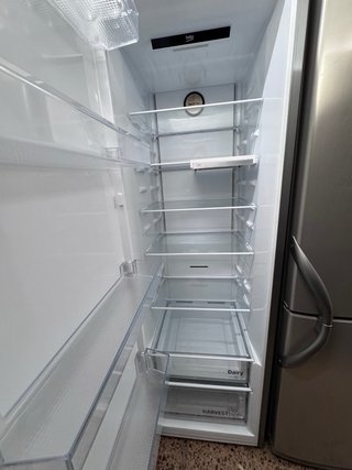 Frigorífico Beko solo nevera inox