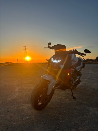BMW F 900 R