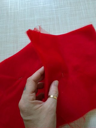 Tulle rosso per cerimonie e bomboniere