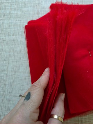 Tulle rosso per cerimonie e bomboniere