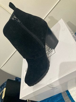 Botines negros tacón hebillas