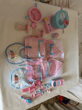 Muñeco Baby Feber con ropa