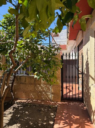 Puerta de hierro forjado exterior