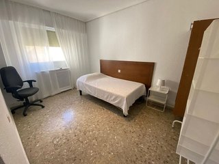 Piso en alquiler en Feria en Albacete