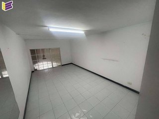Local comercial en alquiler en Porriño (O)