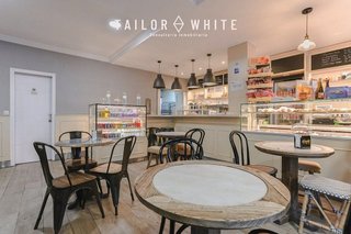 Local comercial en alquiler en Pinar del Rey en Madrid