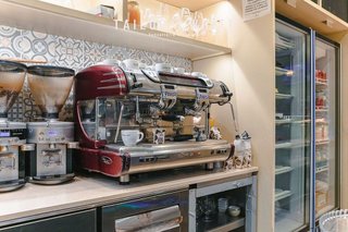 Local comercial en alquiler en Pinar del Rey en Madrid