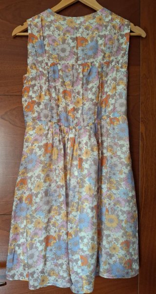 Vestido corto floral