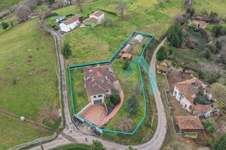 Chalet en venta en Viella-Granda-Meres en Siero