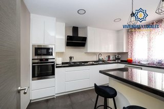 Casa pareada en venta en Zubia (La)