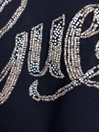Camiseta Guess Negra con Lentejuelas Talla S