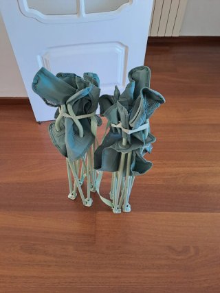 Mesa plegable y 2 sillas