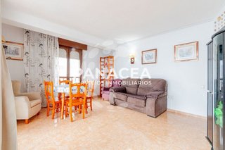Piso en venta en Ciudad Jardín - Tagarete - El Zapillo en Almería