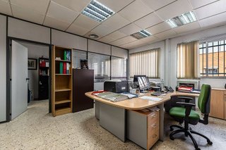 Local comercial en venta en Montserrat - Parque Empresarial en San Fernando de Henares