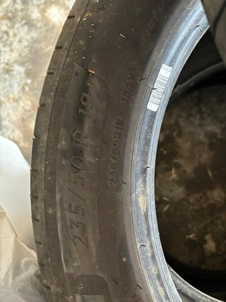 Neumáticos Michelin 235/50 R19