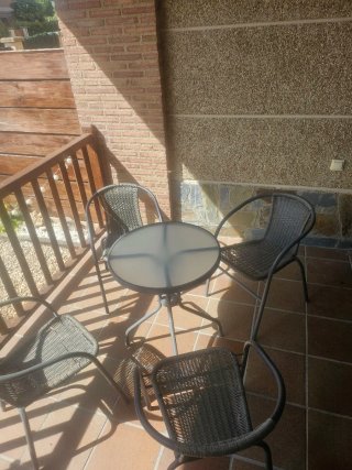 Mesa y 4 Sillas Terraza Mimbre