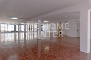 Oficina en alquiler en Les Corts en Barcelona