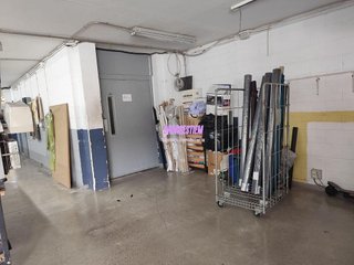Local comercial en alquiler en Montigalà -Sant Crist en Badalona