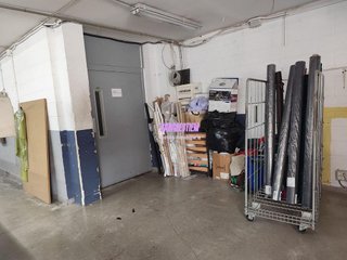 Local comercial en alquiler en Montigalà -Sant Crist en Badalona