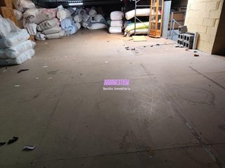 Local comercial en alquiler en Montigalà -Sant Crist en Badalona