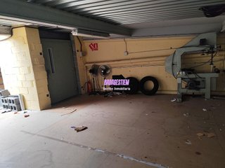 Local comercial en alquiler en Montigalà -Sant Crist en Badalona