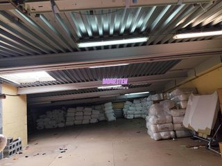 Local comercial en alquiler en Montigalà -Sant Crist en Badalona