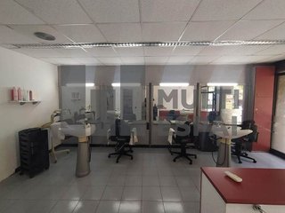 Local comercial en alquiler en Navas en Barcelona