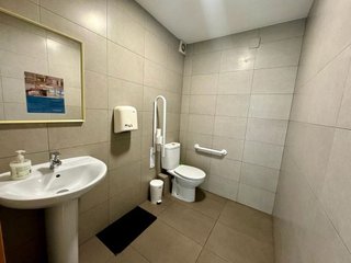 Local comercial en venta en Montcada Centre - La Ribera en Montcada i Reixac