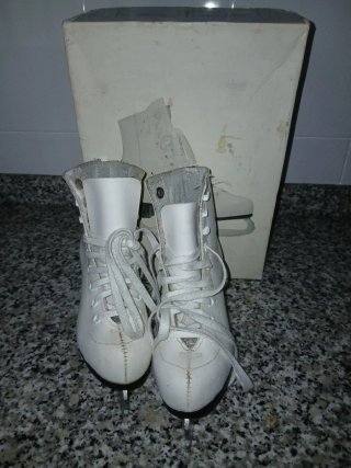 Patines piel blancos talla 29