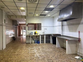 Local comercial en alquiler en Ayuntamiento - Centro en Alzira