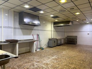 Local comercial en alquiler en Ayuntamiento - Centro en Alzira