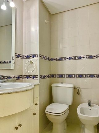 Piso en alquiler en Carranque - Haza Cuevas en Málaga